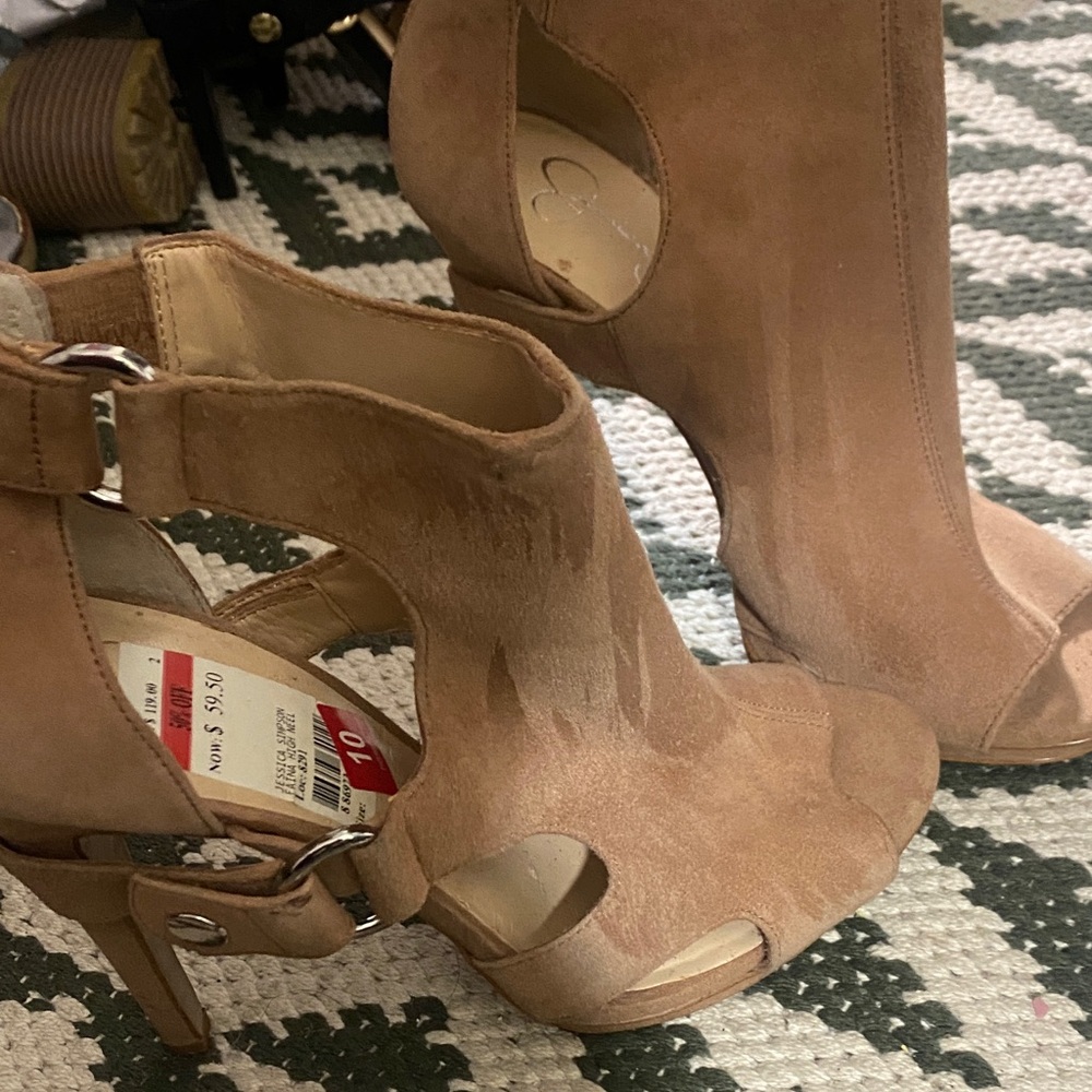 Jessica Simpson Tan Cutout Heels
